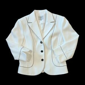 Bergamo Studio White Quilted Blazer Jacket